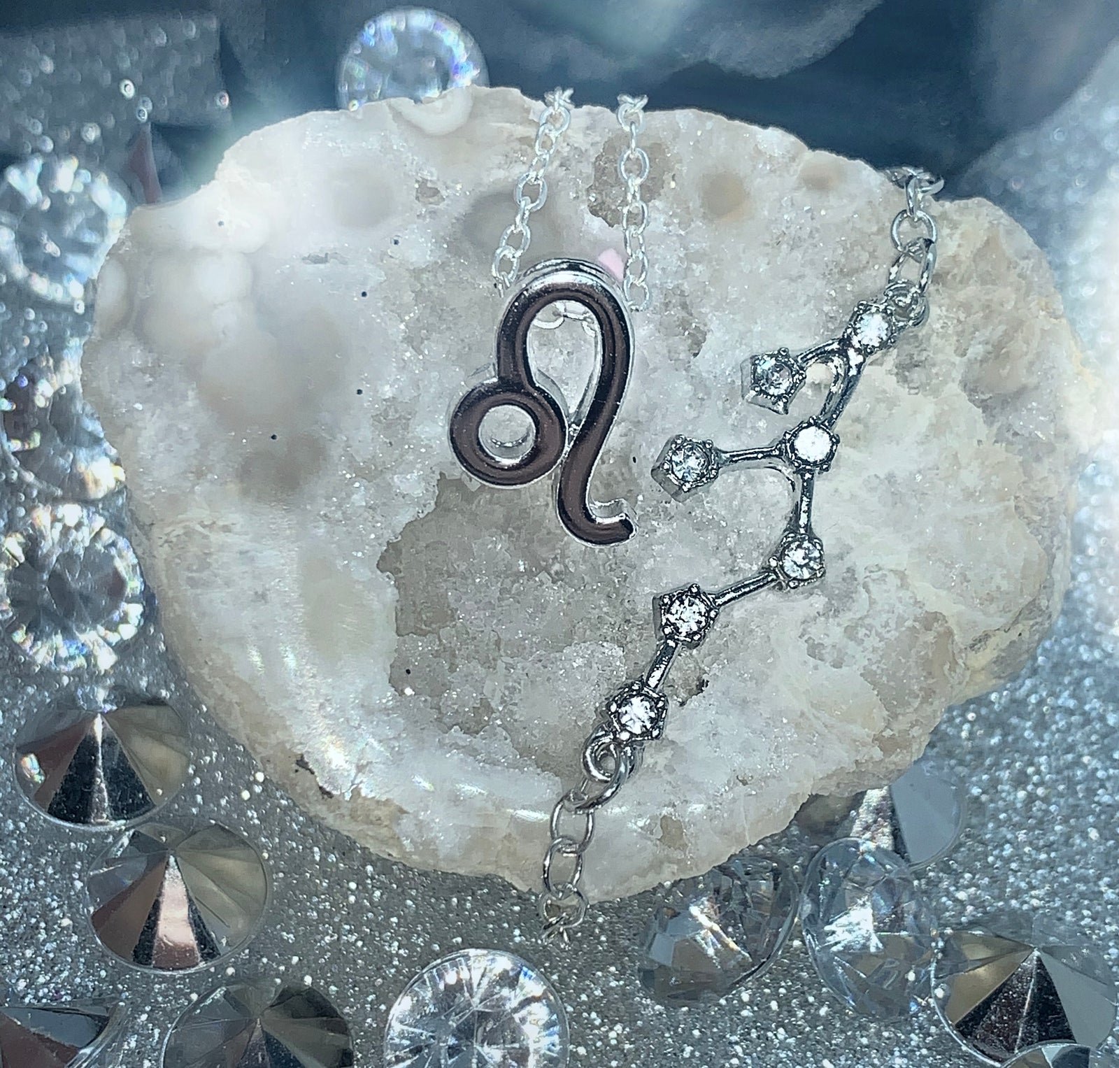 Leo Necklace & Bracelet Set